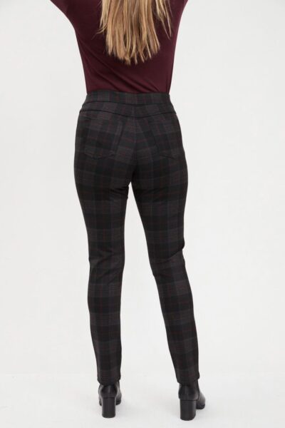 FDJ MERLOT PLAID PULL ON SLIM LEG PANT