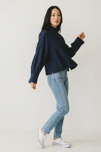 YAYA CROPPED BLUE TOP