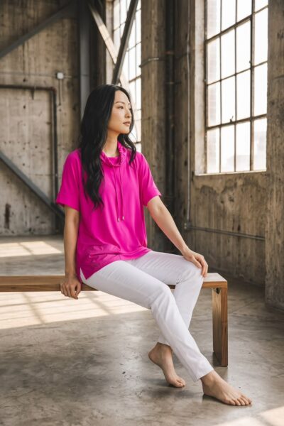 JOSEPH RIBKOFF FICHSIA RUFFLE-NECK TOP